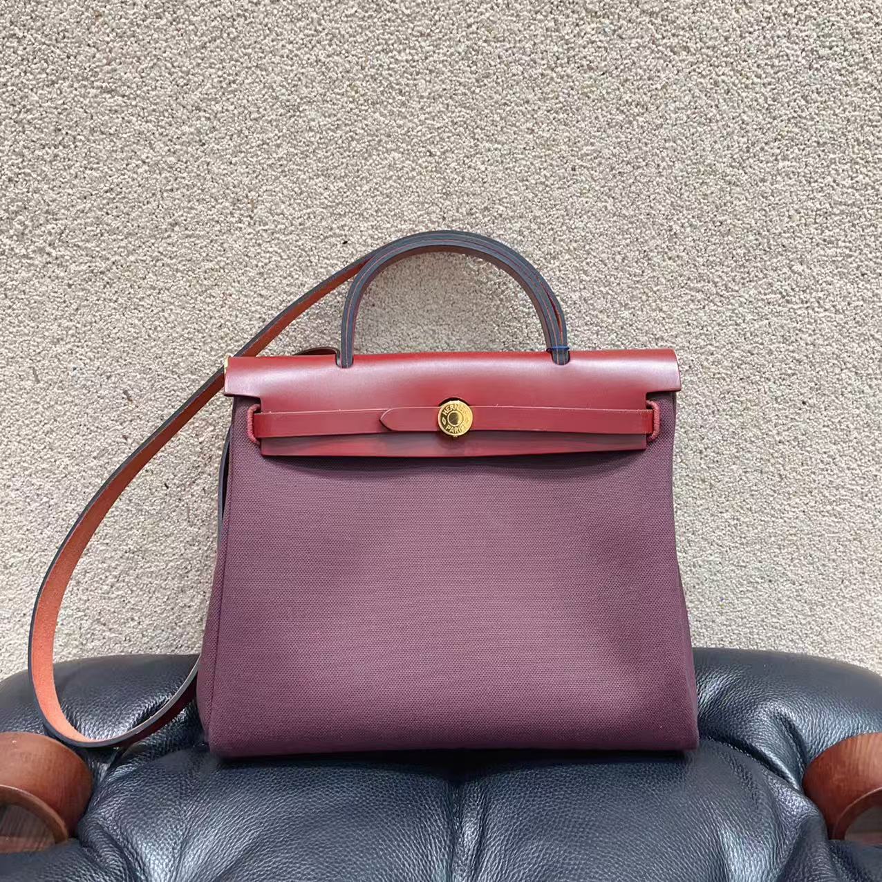 99新 Hermes/爱马仕 Herbag31 波尔多酒红金扣！帆布拼皮！U刻！