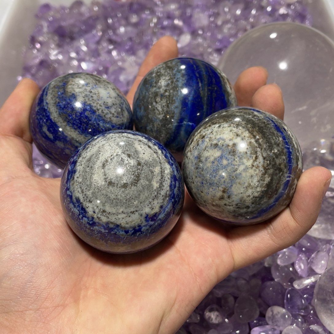 未镶嵌水晶大型摆件（非配饰）远****鑫