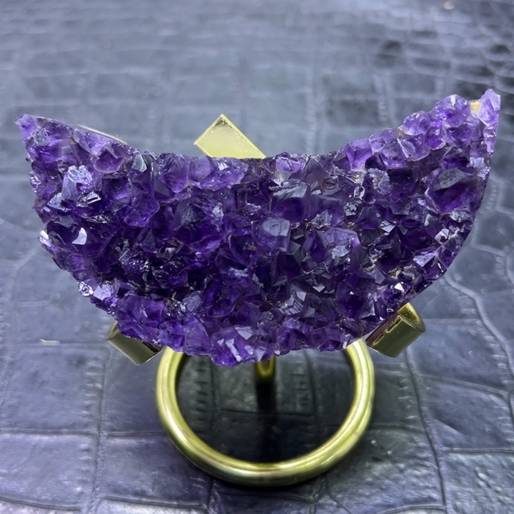 未镶嵌水晶珠宝半成品