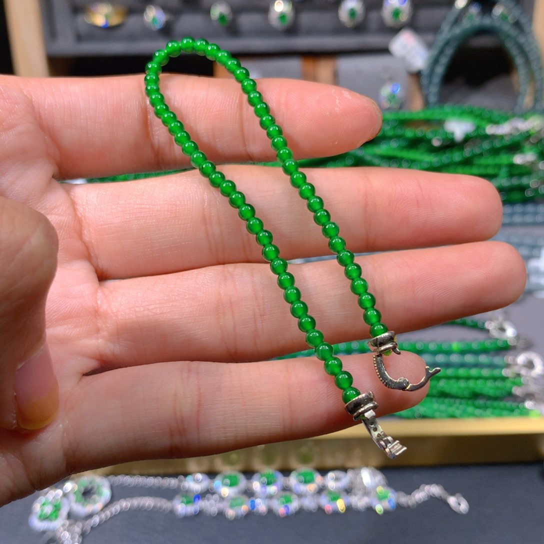 翡翠戒指未镶嵌天然翡翠