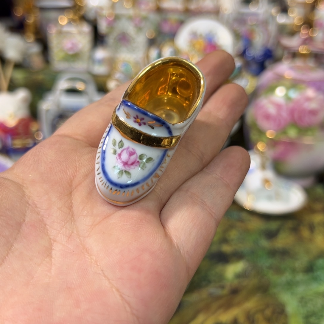 摆件鹿与海陶瓷家居用品有限公司