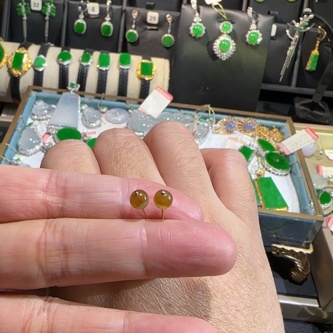 翡翠18K金镶嵌颈饰耳钉