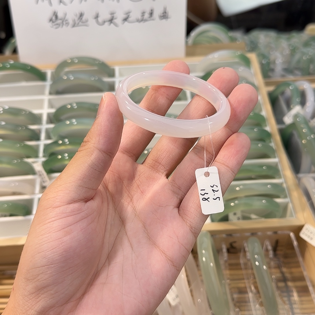 手镯玛瑙/玉髓未镶嵌圈口52.5