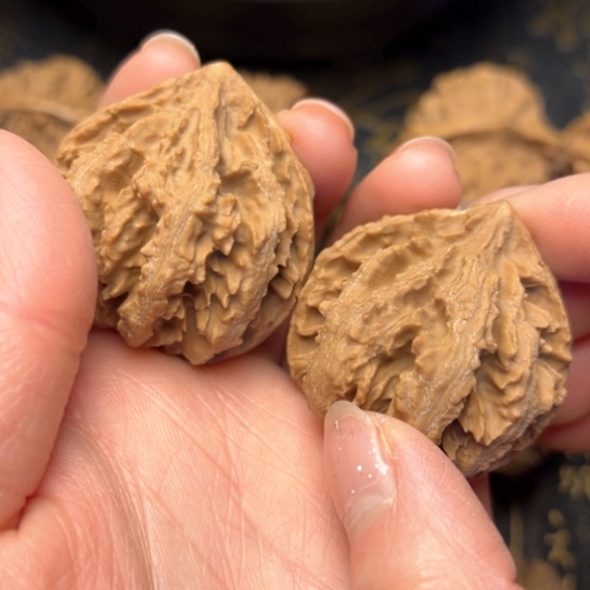 文玩核桃吊坠秦岭核桃2