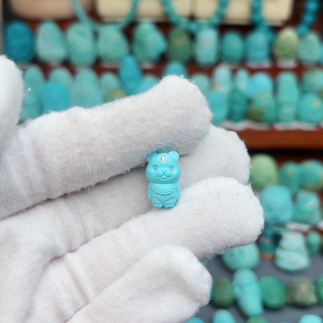 绿松石配饰未镶嵌