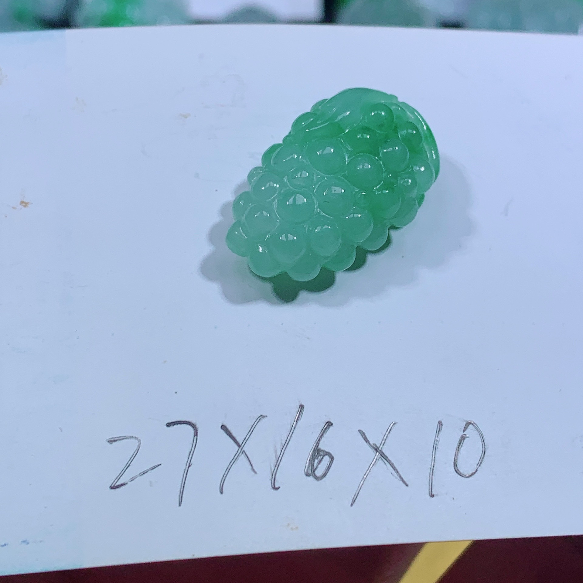 天然A货缅甸翡翠小葡萄吊坠，照片左滑看尺寸