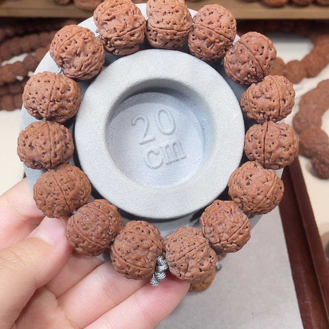 金刚菩提吊坠20尺红皮梅花