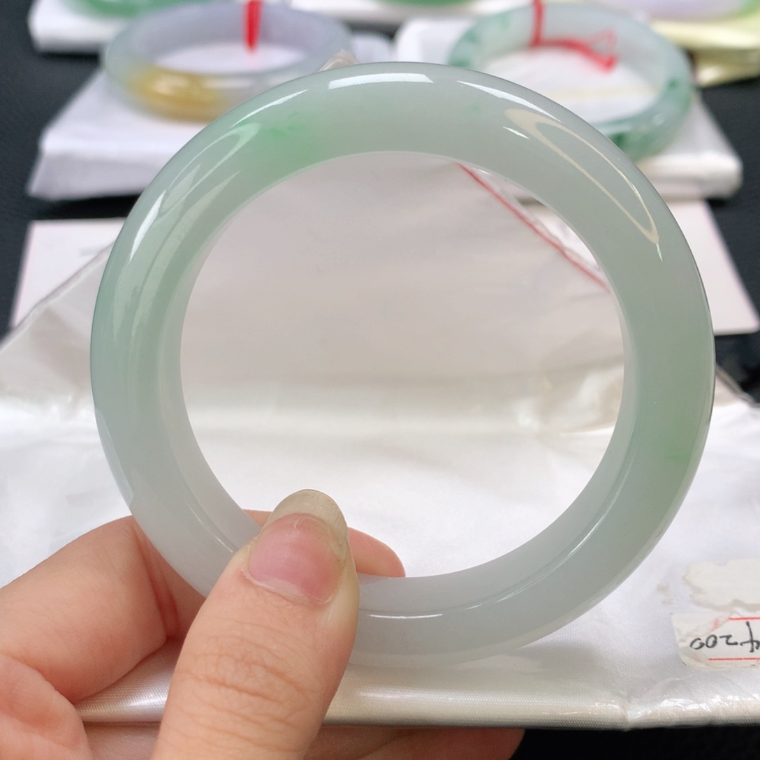 翡翠手镯未镶嵌翡翠手镯56
