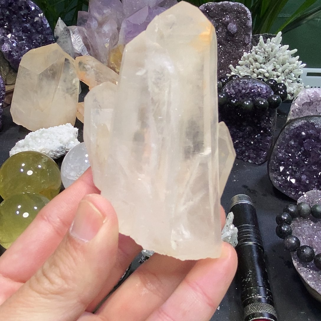 未镶嵌珠宝半成品水晶