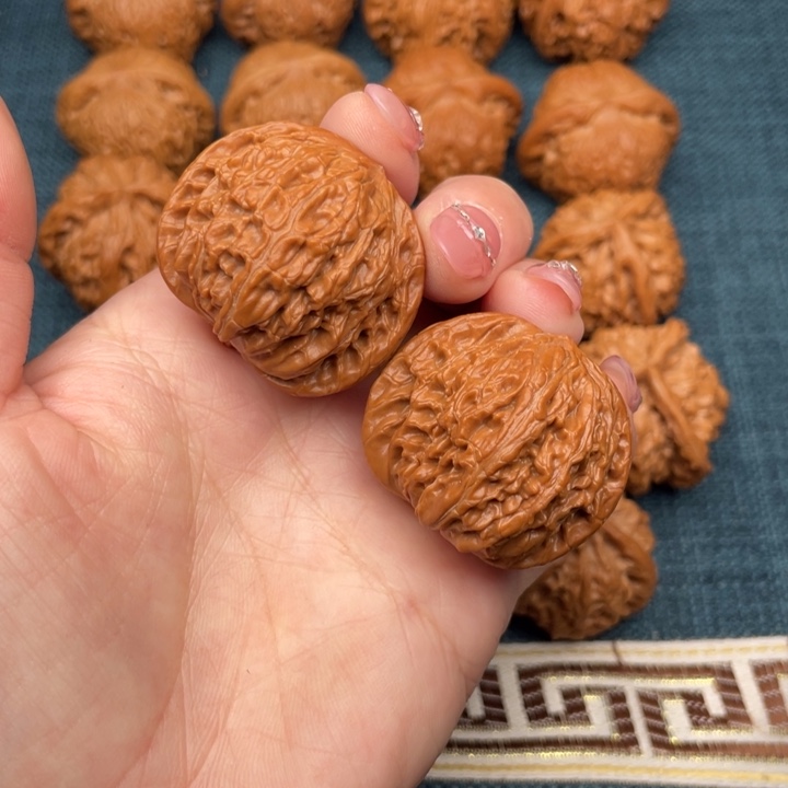 文玩核桃把件磨盘36