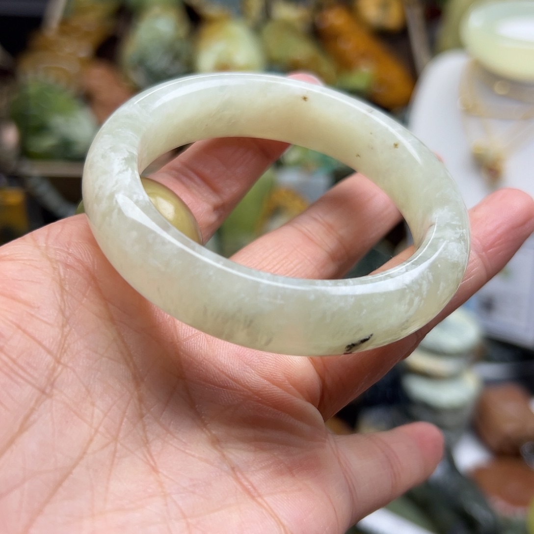 岫玉未镶嵌颈饰天青冻53.6