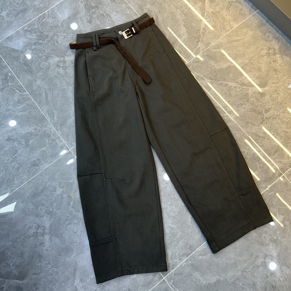 【芸姐】821-2欧货高品质雪尼尔绒闭眼入老钱风墨绿弯刀裤