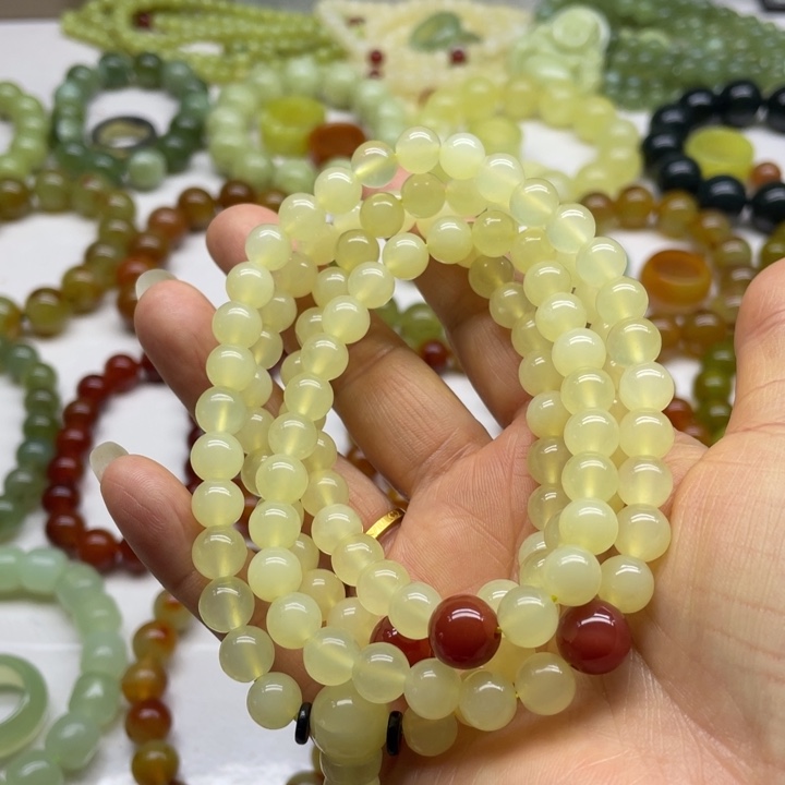 蛇纹石玉手串未镶嵌