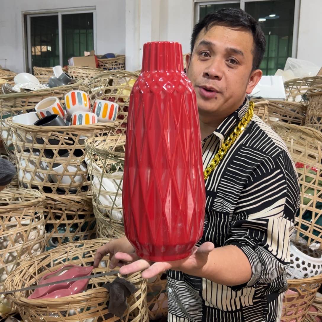 摆件83 号高中低温陶瓷瓶（部分微瑕）