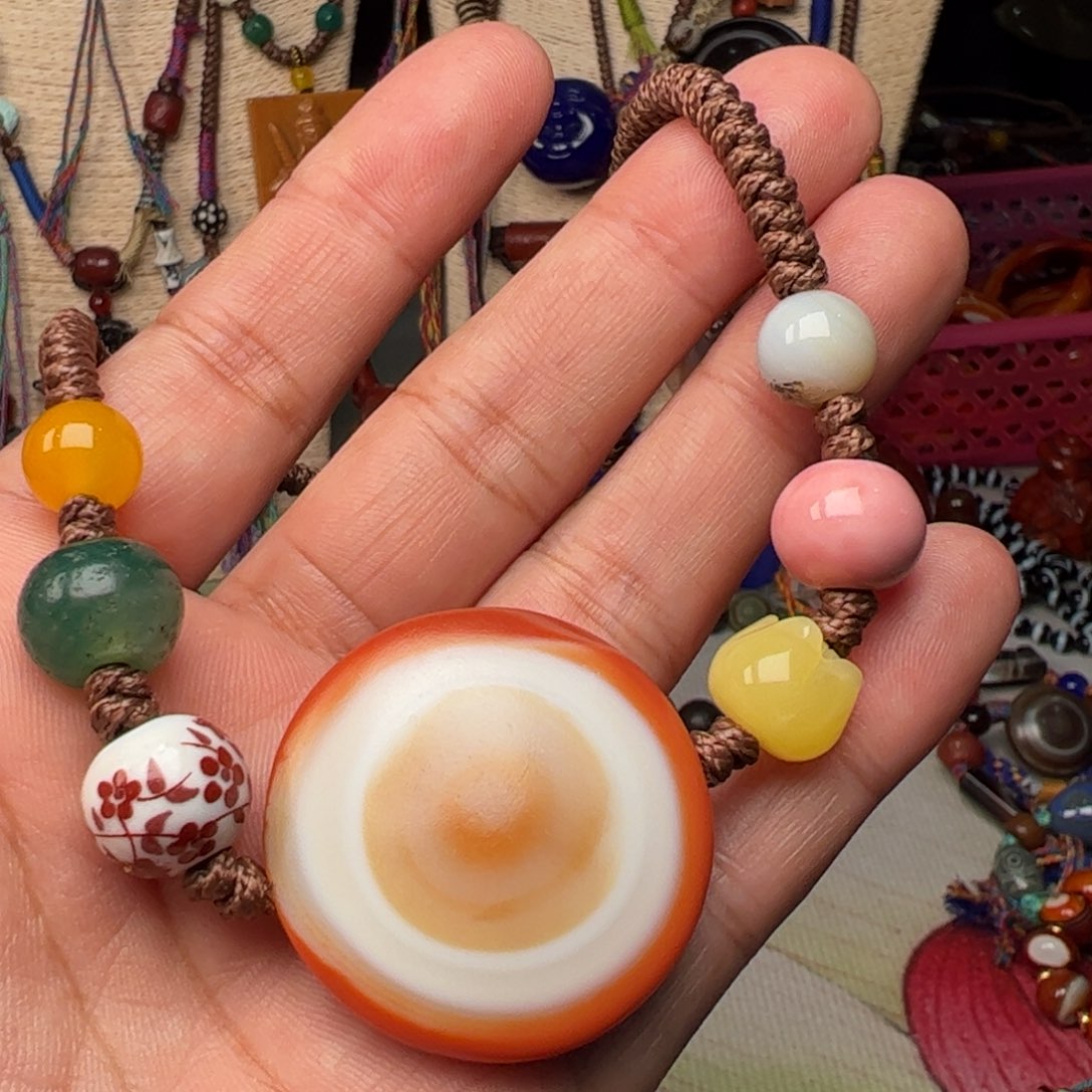 玛瑙/玉髓颈饰未镶嵌