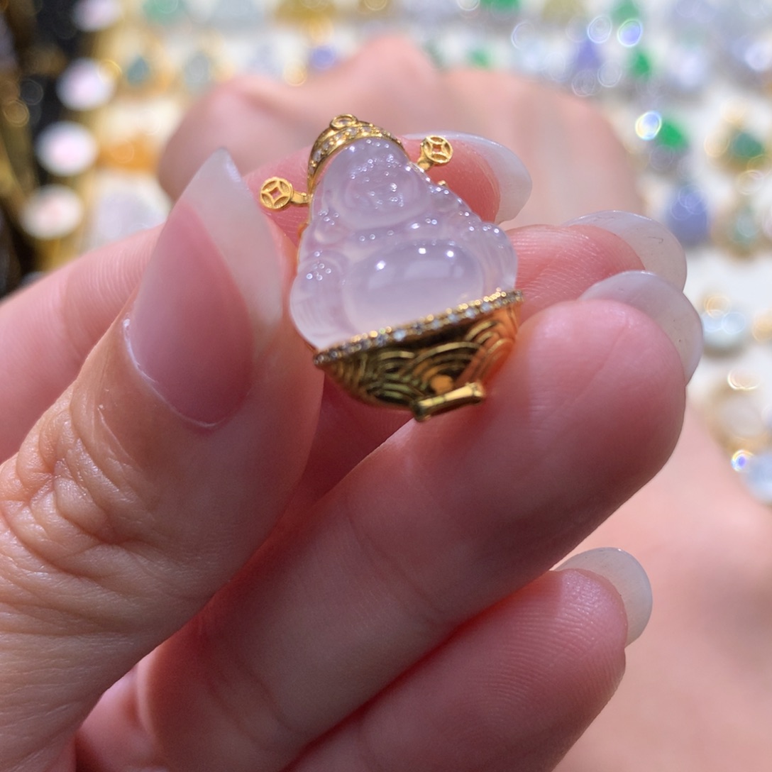 琦***宝翡翠18K金镶嵌颈饰翡翠