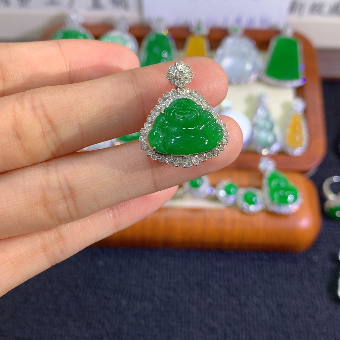 翡翠18K金镶嵌吊坠(不含链)佛公