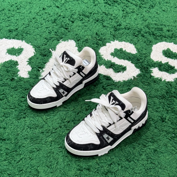 99新 LouisVuitton/路易威登 TRAINER 黑白牛仔 98新36.5码
