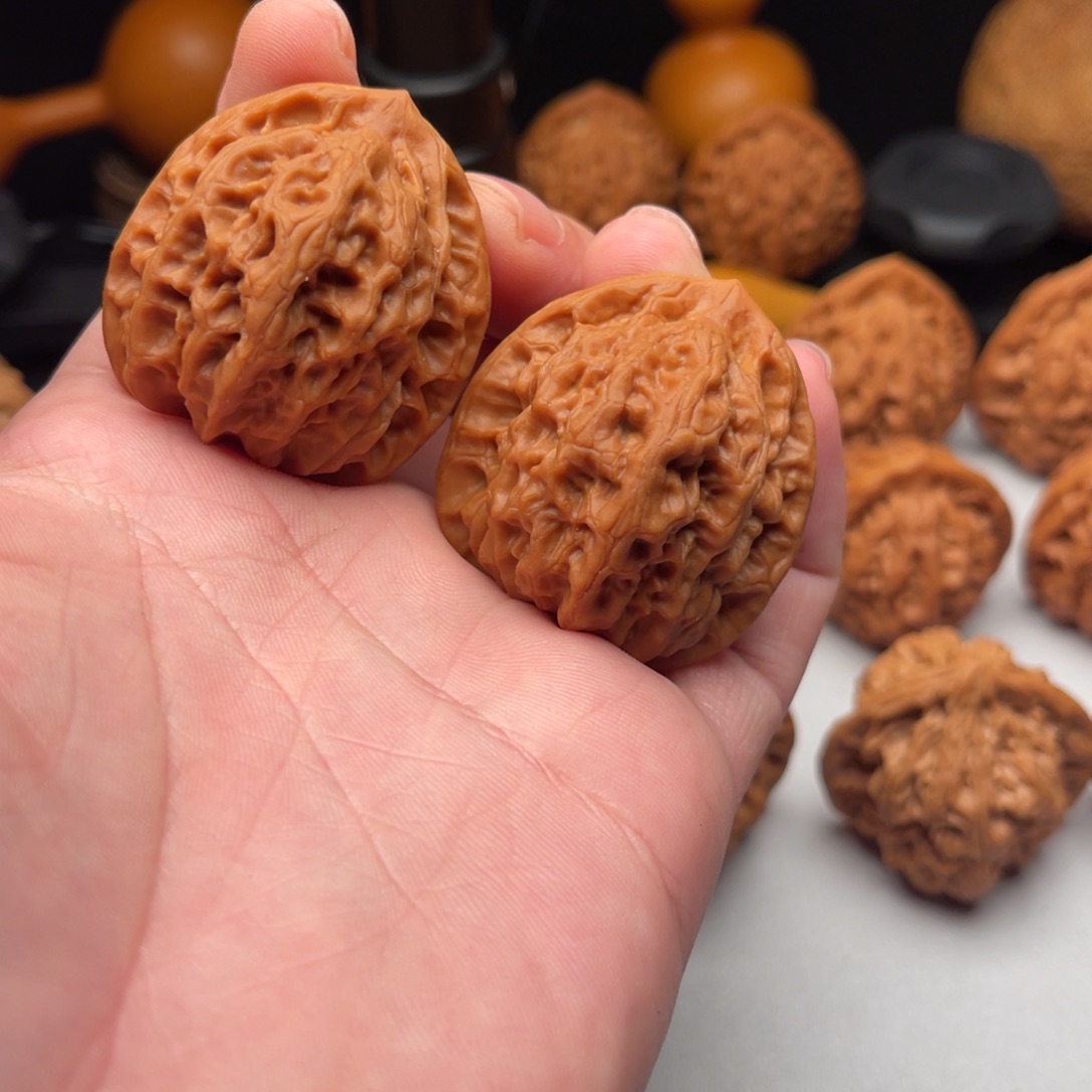 张***·文玩核桃吊坠佛肚