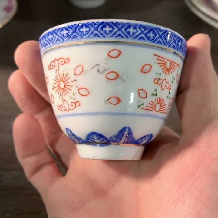 瓷片景德镇陶瓷杯子。