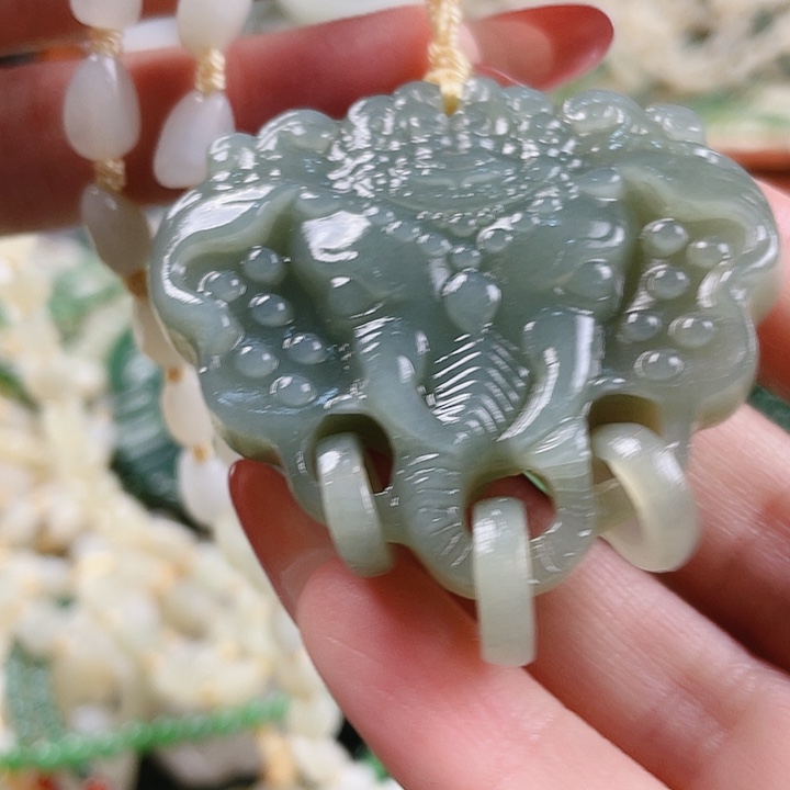 未镶嵌和田玉挂件