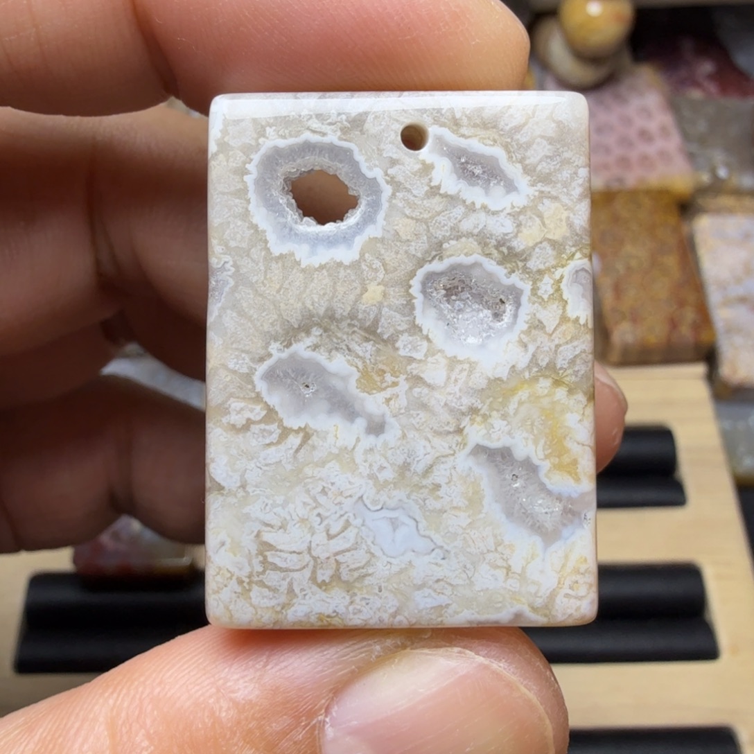 硅化玉未镶嵌纯天然色有机玉石保真色