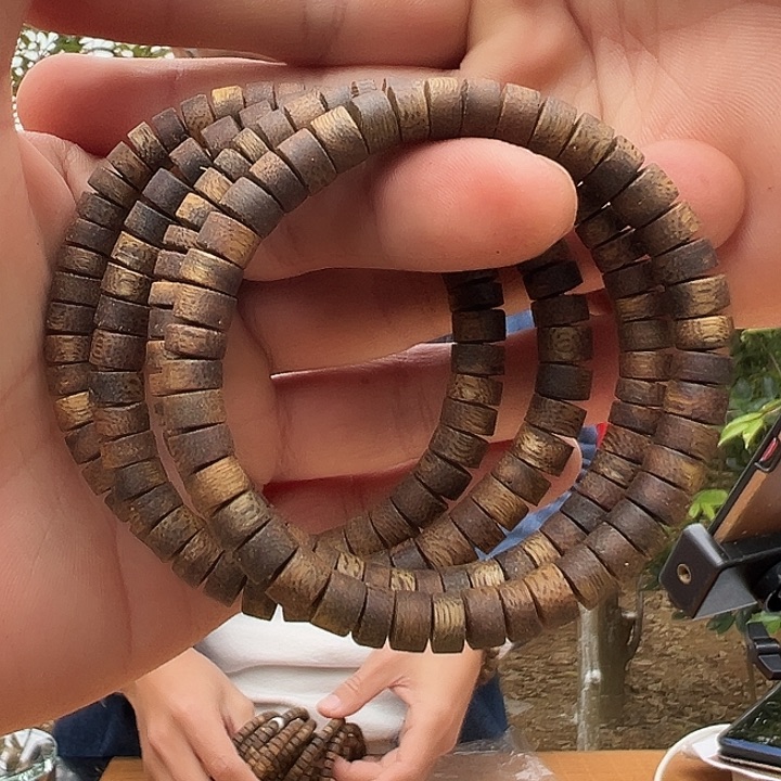 沉香手串多样性发一条