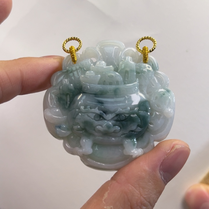 翡翠吊坠(赠链)未镶嵌代编织