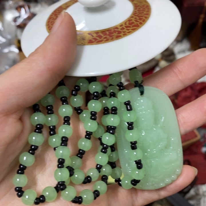 瓷片哈中古工艺品一件