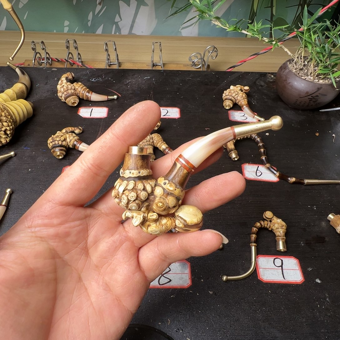 从***来大叶紫檀（黑酸枝木类）