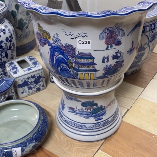 十***美陶瓷制品瑕疵处理俩