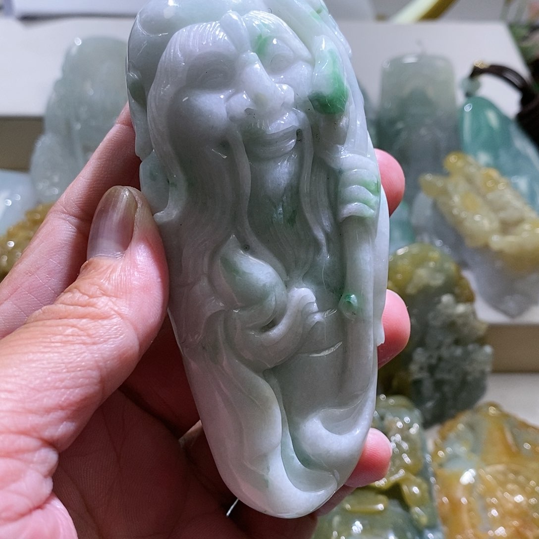 【闪购商品】翡翠颈饰未镶嵌11111111111111