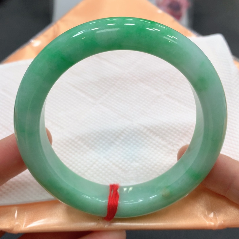【闪购商品】翡翠手镯未镶嵌翡翠