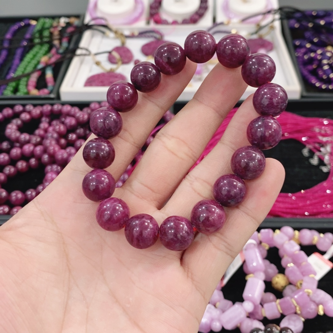 红宝石手串未镶嵌