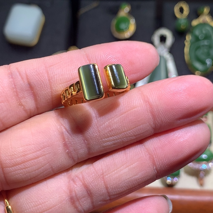 和田玉戒指未镶嵌