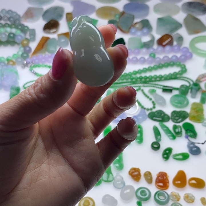 翡翠未镶嵌挂件天然翡翠