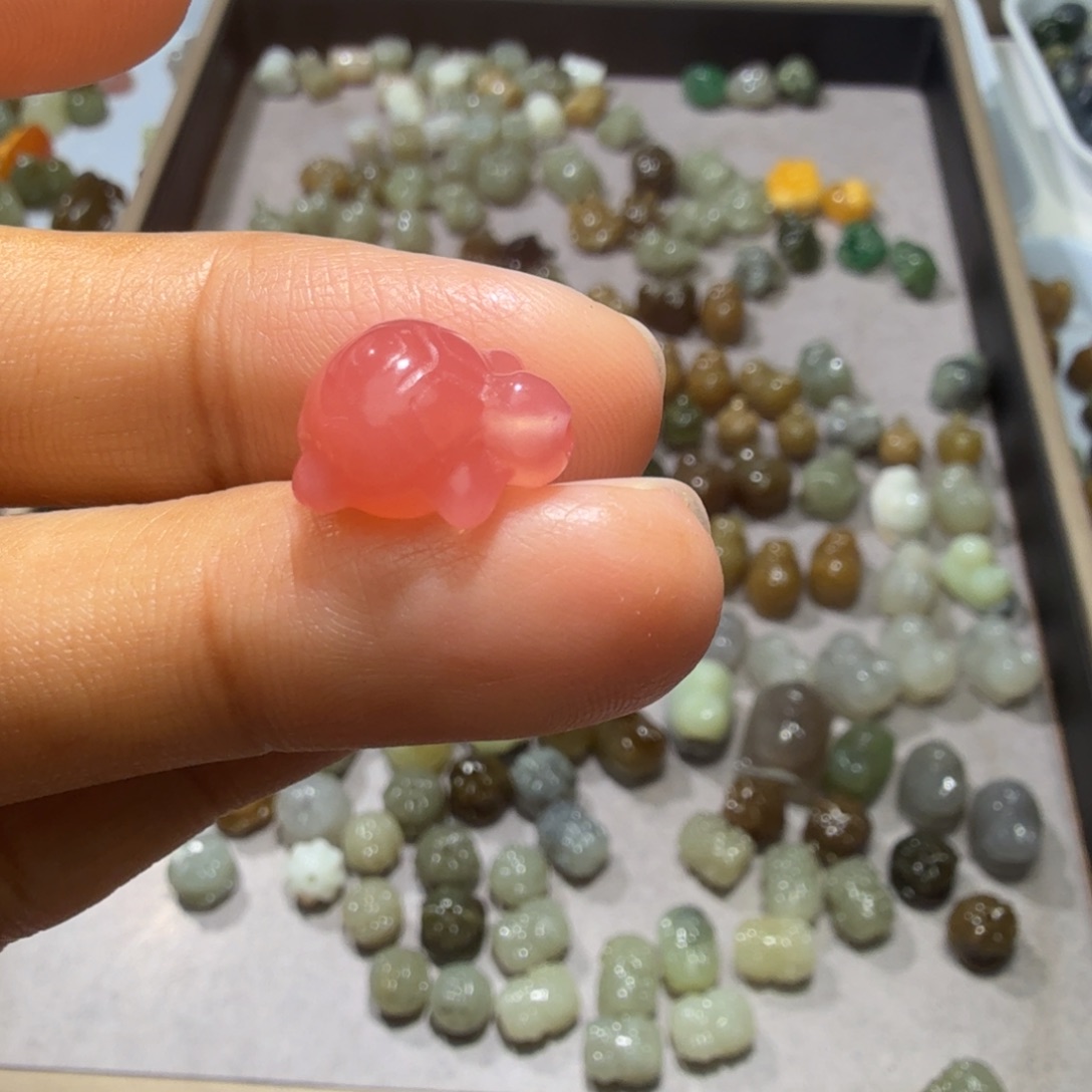 和田玉未镶嵌珠宝奇石