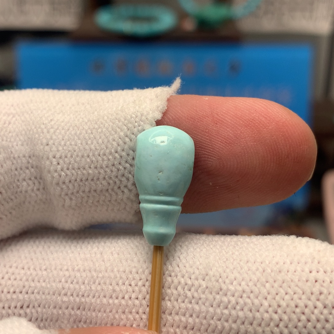 绿松石未镶嵌挂件