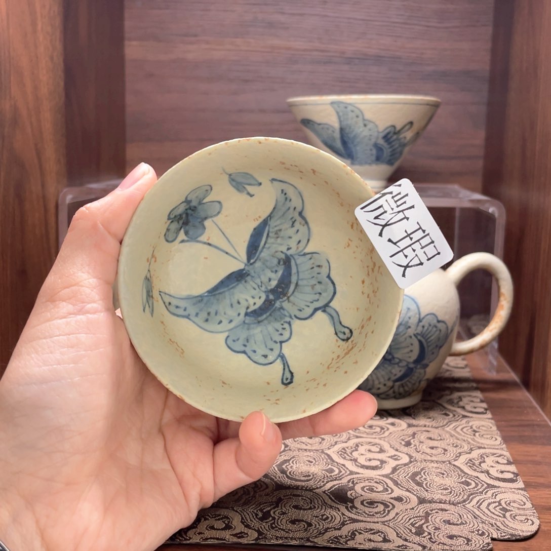 釉下彩纯手绘有瑕