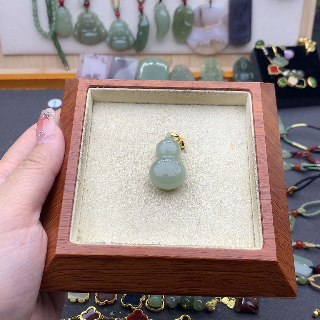 和田玉吊坠(不含链)银S925镶嵌