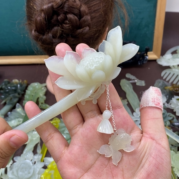 蛇纹石玉发饰未镶嵌