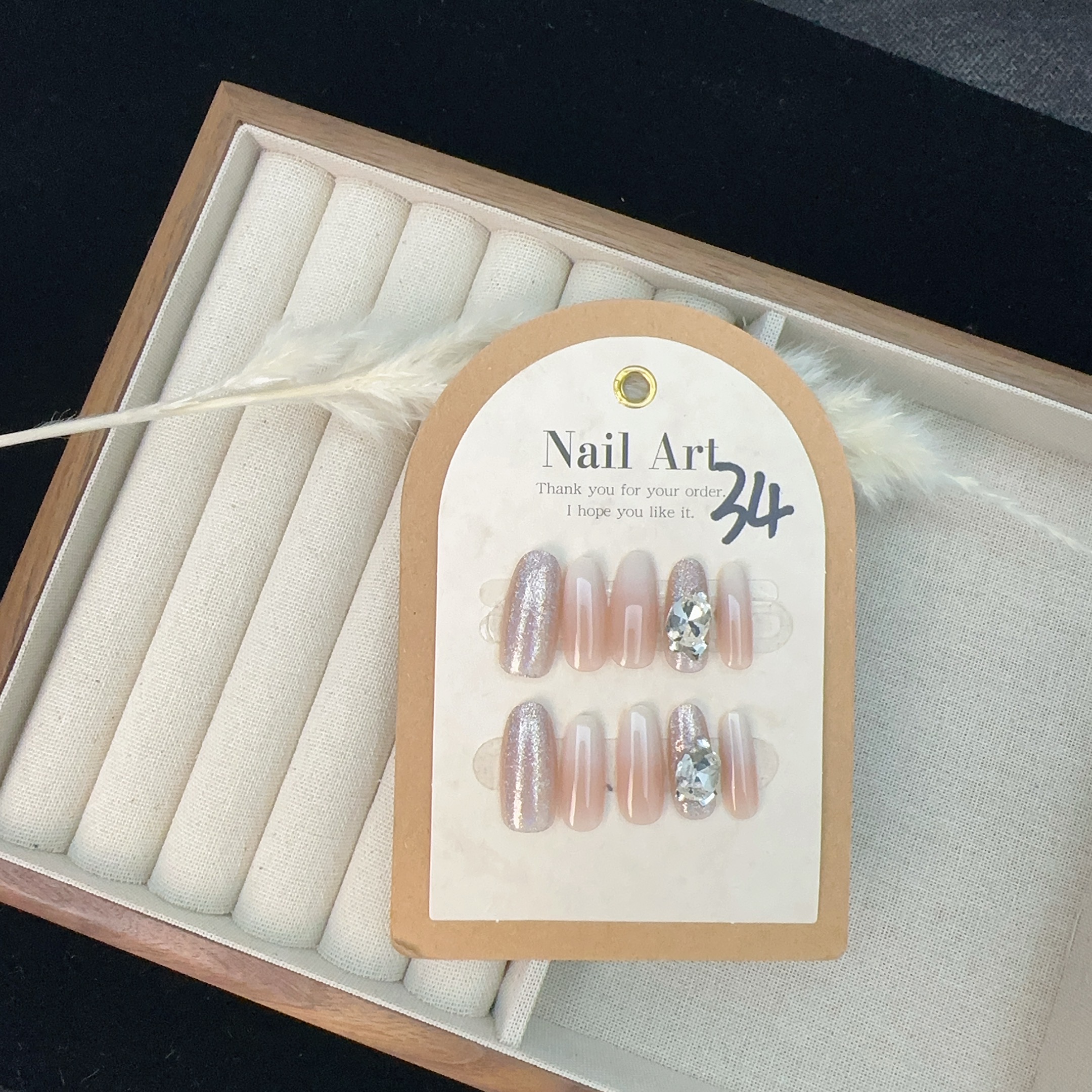 爆款奢华高颜值穿戴甲2025火爆款秋冬高级感显白时尚轻奢美甲 34