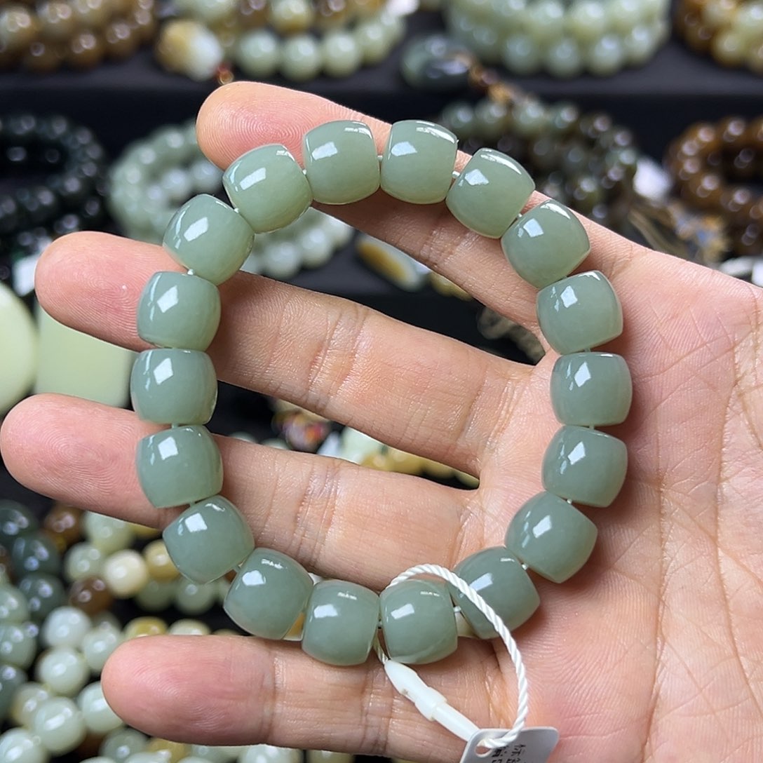 和田玉手链未镶嵌且末蓝天空蓝卡12直切 油润