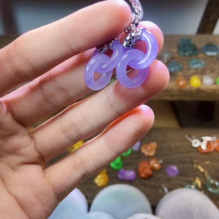 翡翠未镶嵌颈饰1111111111