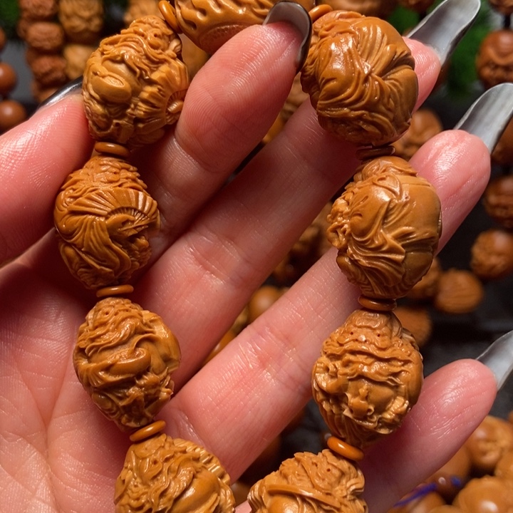 橄榄核吊坠钟馗捉鬼