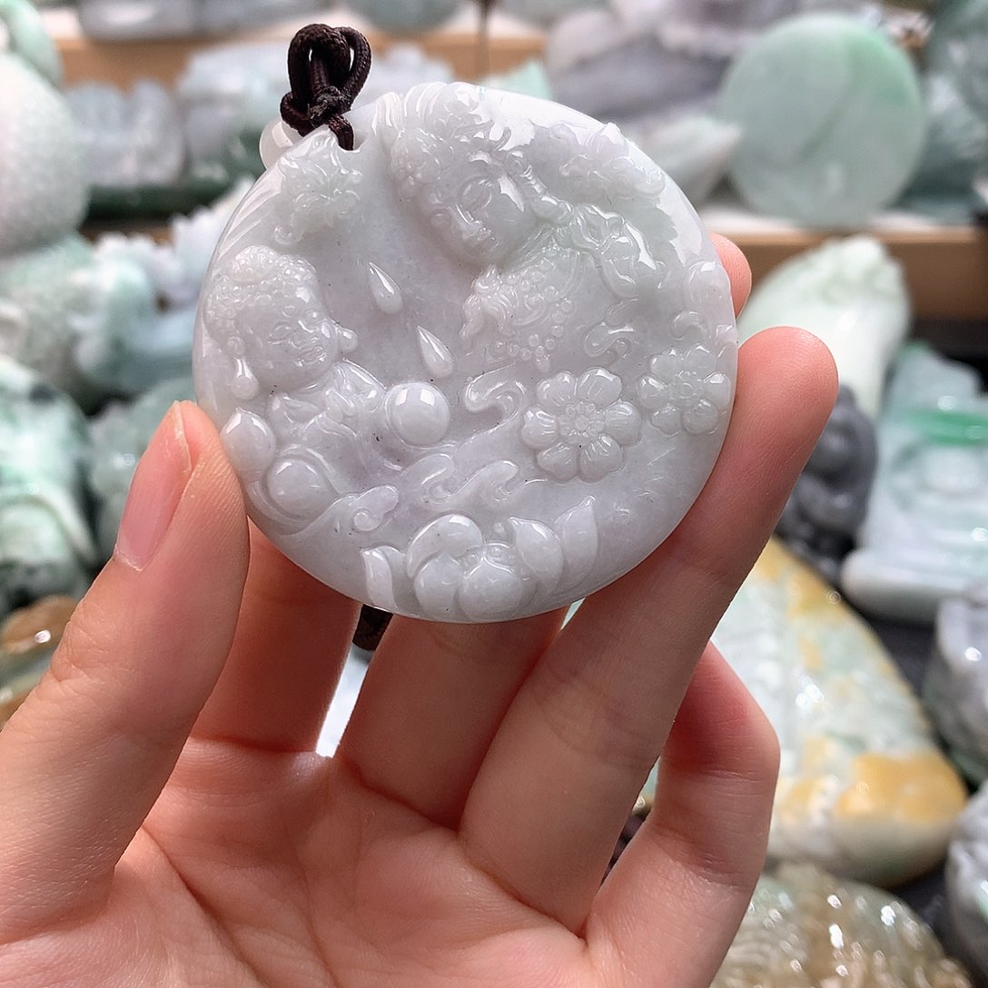 吊坠(不含链)未镶嵌翡翠
