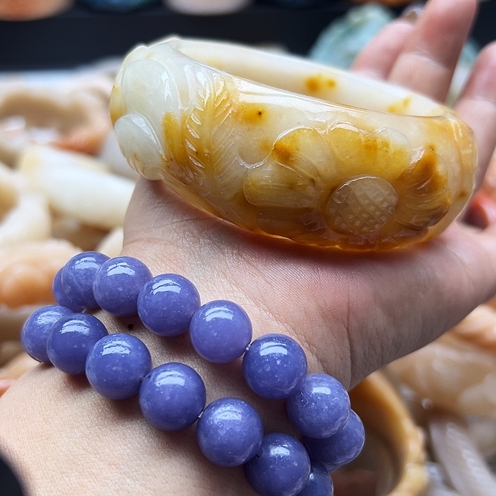 未镶嵌手镯石英岩玉久*