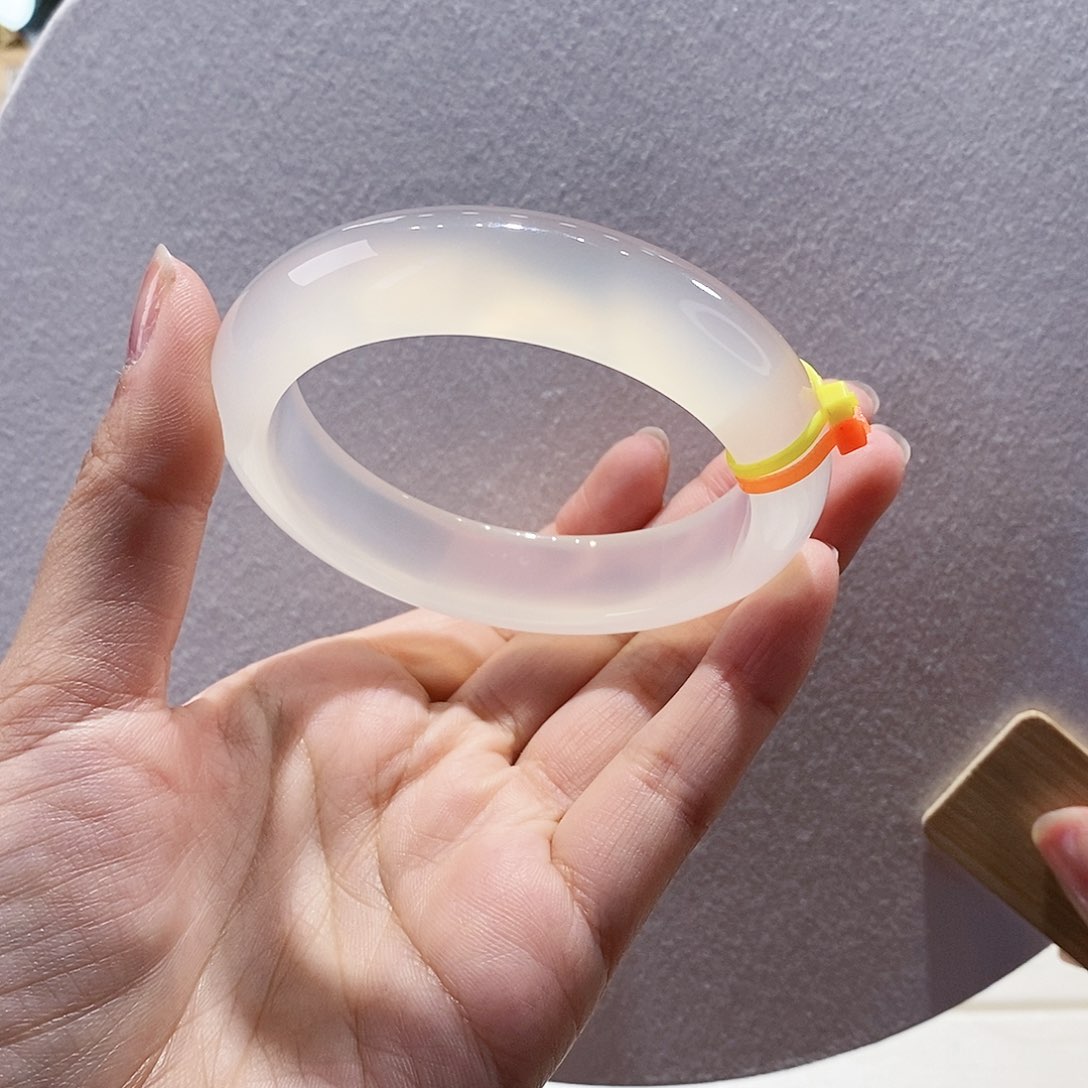 玛瑙/玉髓手镯未镶嵌58.8