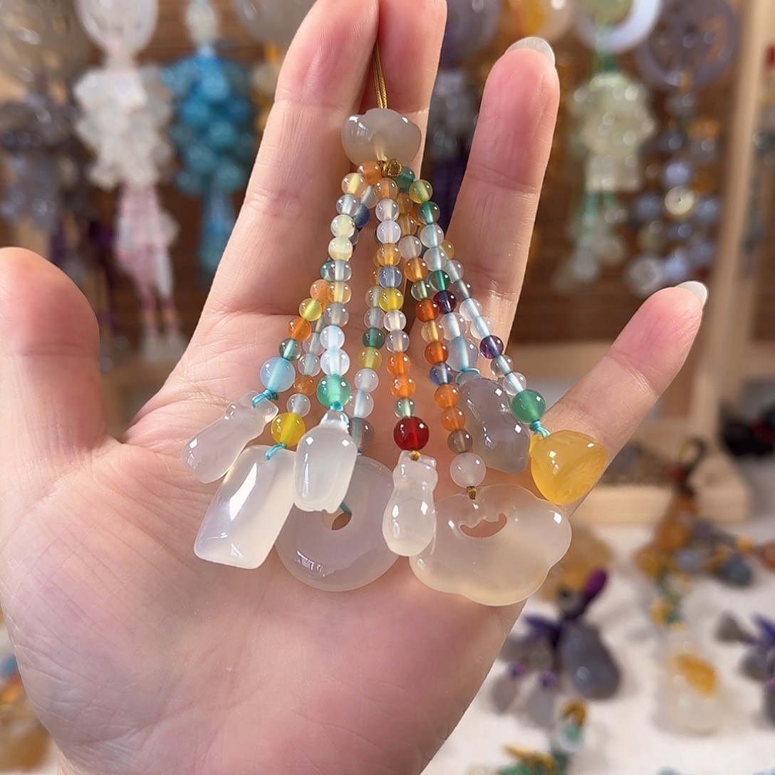 玛瑙/玉髓天然玉髓玛瑙带有包容点未镶嵌