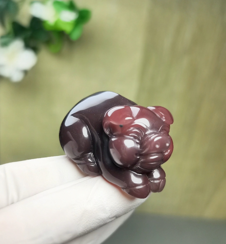 发财猪·纯天然秦紫玉紫绿玛瑙精品吊坠纯手工精雕男女皆可佩戴